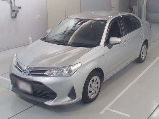 30305 Toyota Corolla axio NKE165 2018 г. (CAA Chubu)